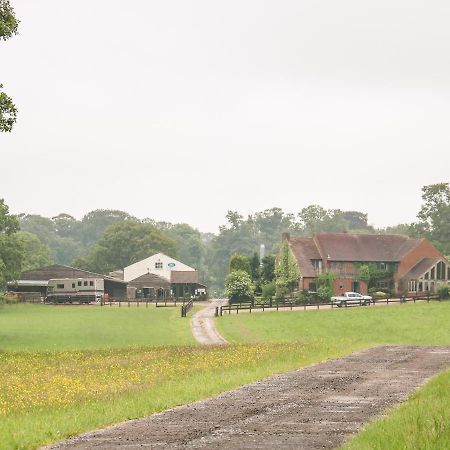 The Lazy Mare By The Water Villa Rugeley Eksteriør billede