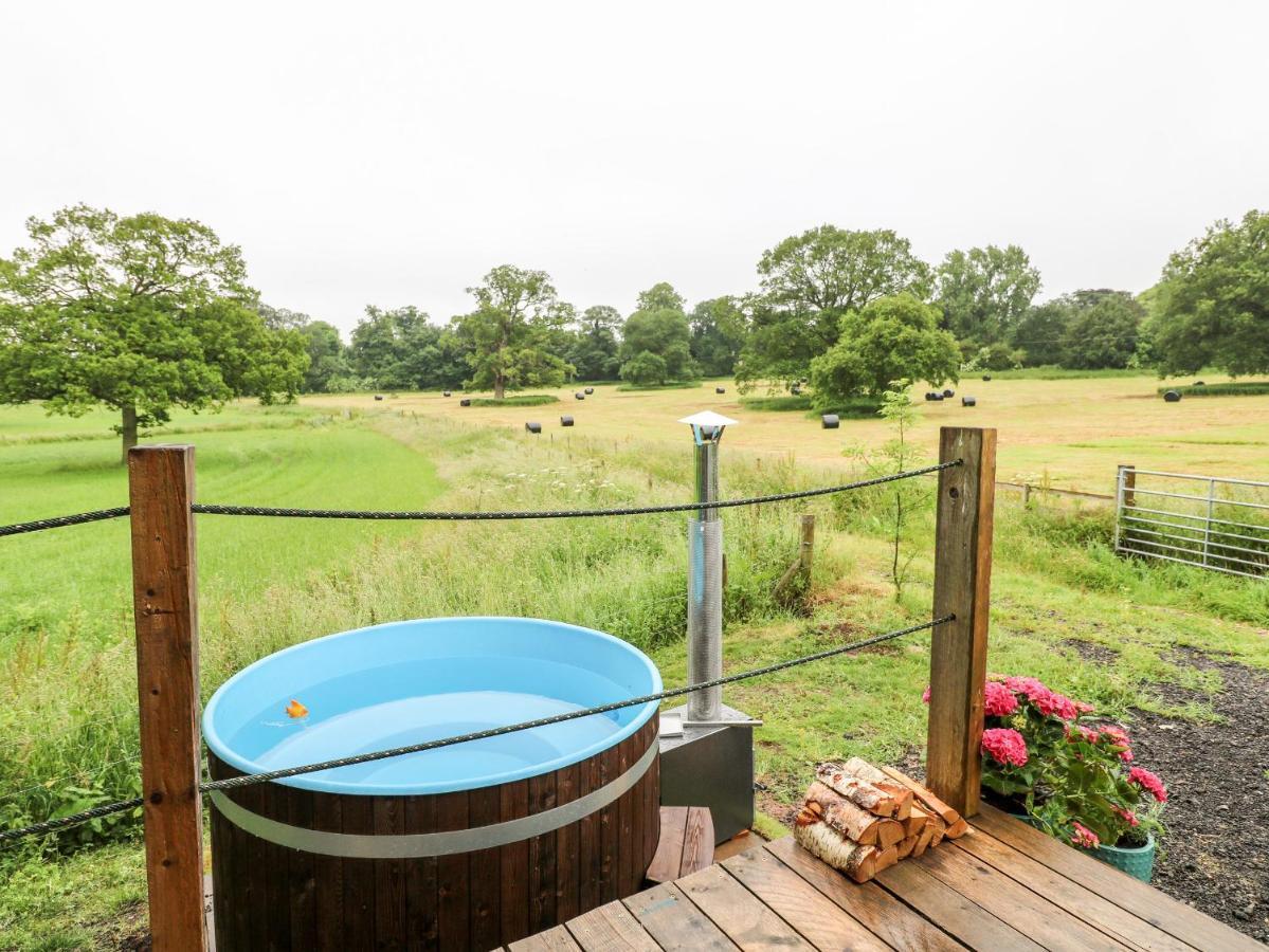 The Lazy Mare By The Water Villa Rugeley Eksteriør billede