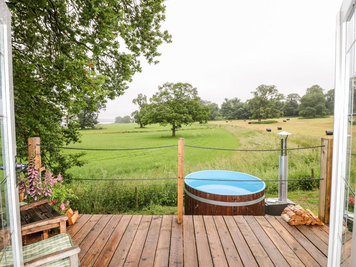 The Lazy Mare By The Water Villa Rugeley Eksteriør billede